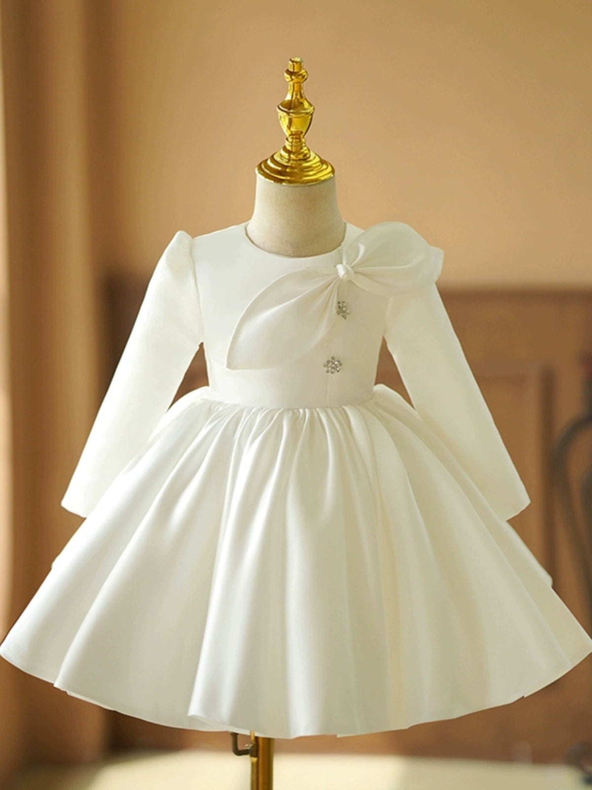 Princess White Satin Back Zip Baptism Bow(s) Long Sleeve Round Flower Girl Dress