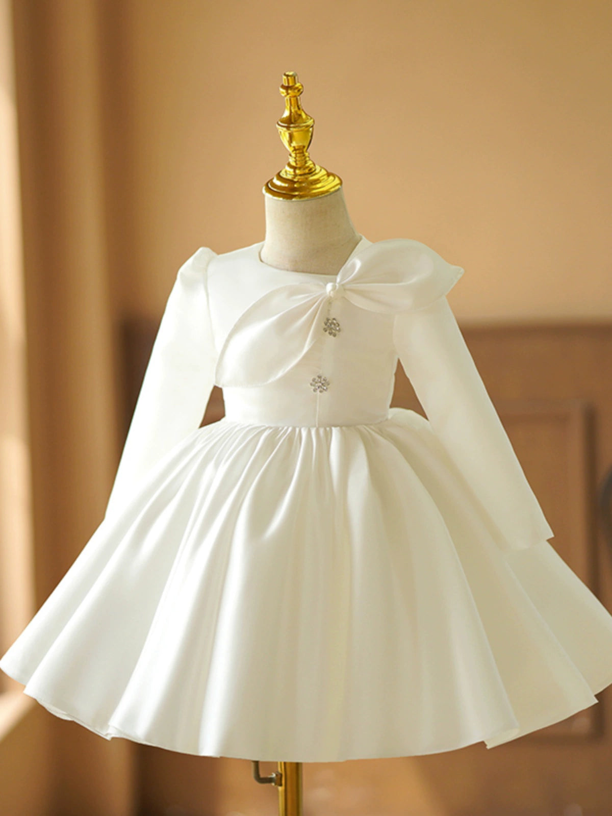 Princess White Satin Back Zip Baptism Bow(s) Long Sleeve Round Flower Girl Dress