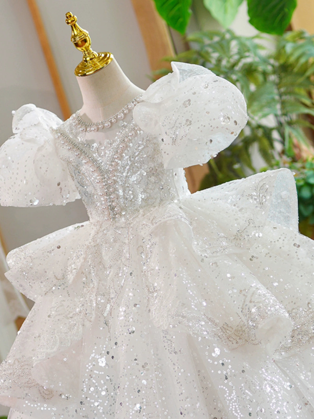 Princess White Sequined Crossed Straps Baptism Beaded Floor Length Short Sleeve Puff Sleeve Jewel Neck Flower Girl Dress