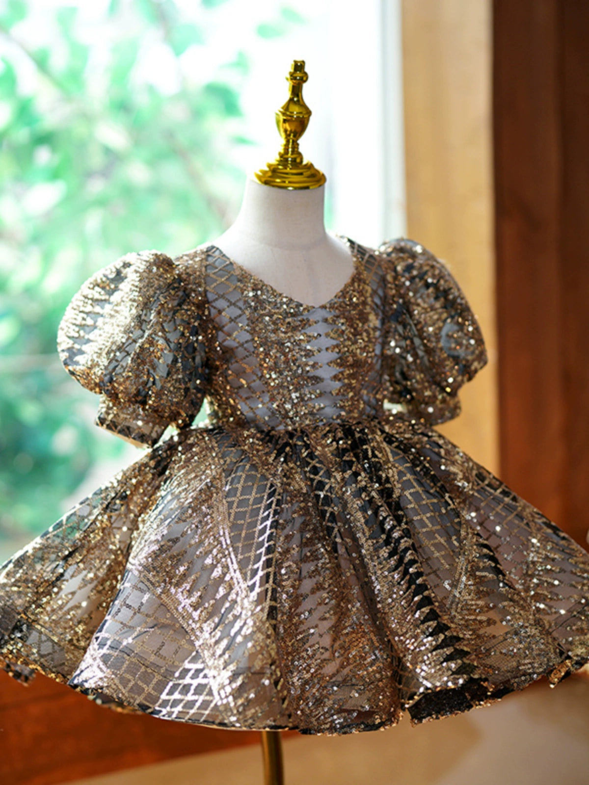 Gold Sequin Ball Gown Puffy Flower Girl Dress - Gold / 5-6 Years (130cm) - Fleur Kids Gold Sequin Ball Gown Puffy Flower Girl Dress - Gold / 5-6 Years (130cm) - Fleur Kids