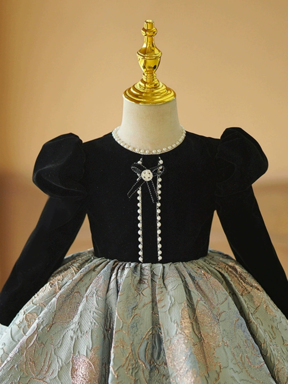 Kids Black Velvet & Satin Ball Gown Flower Girl Dress - Black / 18-24 Months (90cm) - Fleur Kids Kids Black Velvet & Satin Ball Gown Flower Girl Dress - Black / 18-24 Months (90cm) - Fleur Kids
