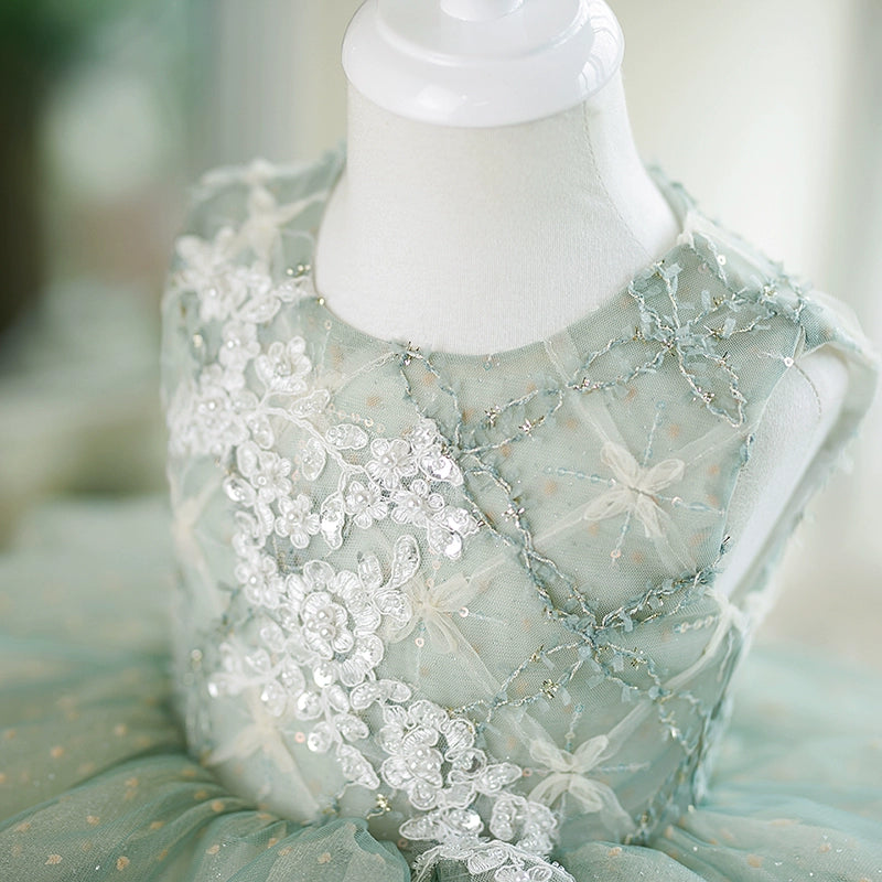 Light Green Tulle Flower Girl Dress with Tiered Skirt and Lace Applique - Light Green / 5-6 Years (130cm) - Fleur Kids Light Green Tulle Flower Girl Dress with Tiered Skirt and Lace Applique - Light Green / 5-6 Years (130cm) - Fleur Kids