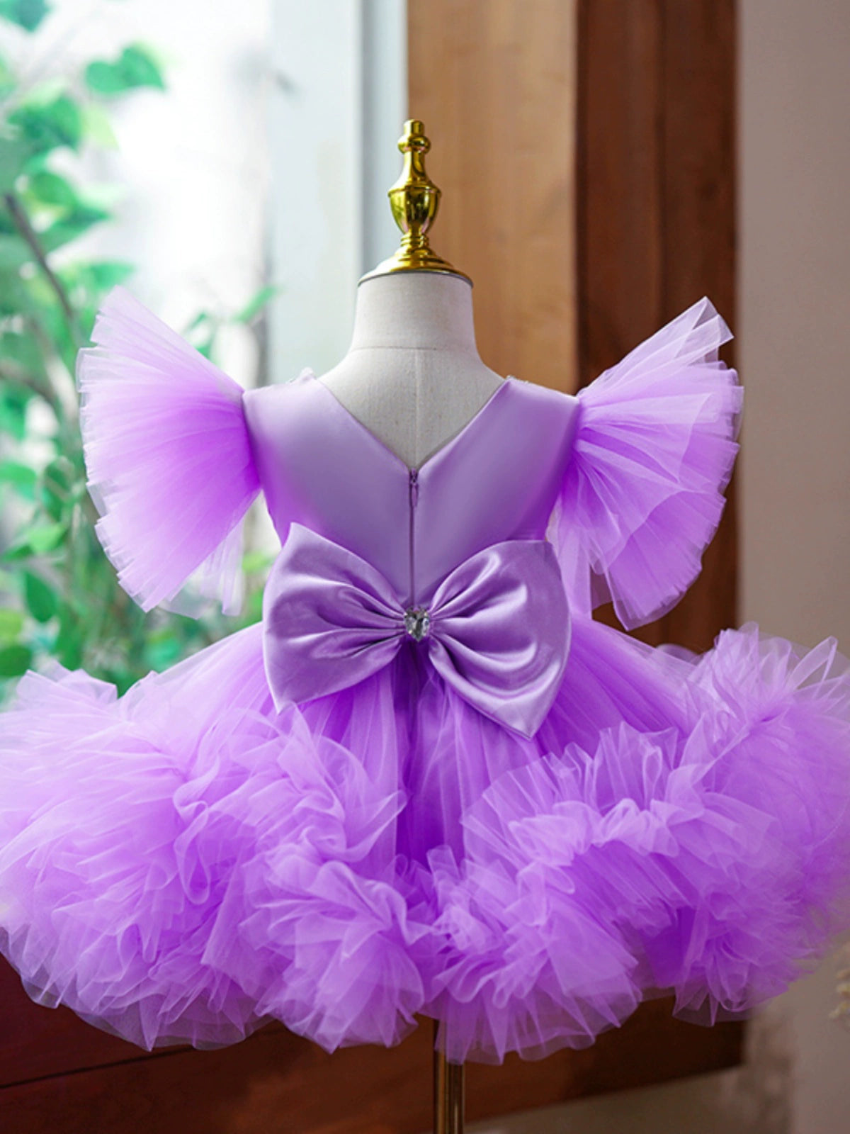 purple puffy dress Lace Sleeves Satin Ball Gown V-neck in bra cups Purple Organza Puffy Sleeves With