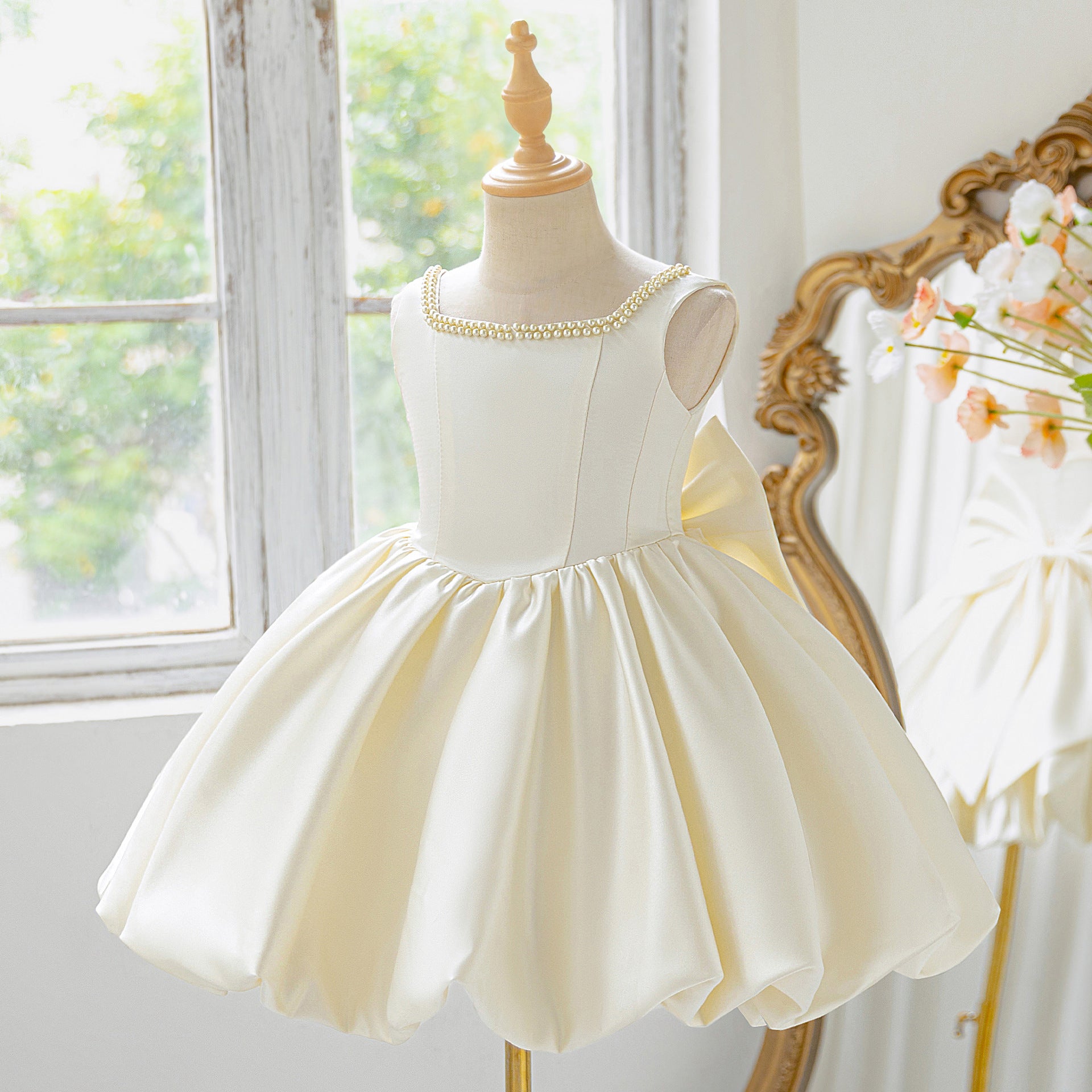 Pink Satin A-Line Sequin Bow Party Dress for Girls (3-10Y) FleurKids Pink Satin A-Line Sequin Bow Party Dress for Girls (3-10Y) FleurKids