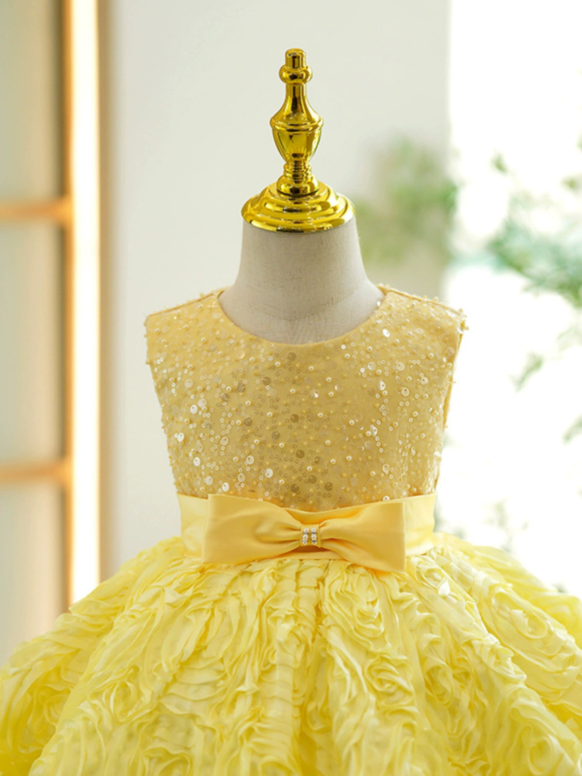 Yellow Sequin Puffy Flower Girl Dress with Bowknot - Yellow / 2-3 Years (100cm) Yellow Sequin Puffy Flower Girl Dress with Bowknot - Yellow / 2-3 Years (100cm)